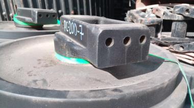 Колесо направляющее (d=53см) Komatsu PC-200-7 20Y-30-00322
