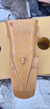 Зуб ковша MA120E1