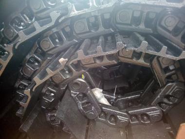 Гусеница в сборе (53 зв., 600мм, P=216) Hyundai R480, R450 81NB-25031