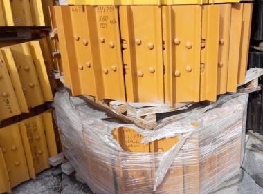 Гусеница Liebherr PR-734 (40 зв., 610мм, P=203, М20*65, мастер-болт) 11117914 / 10296398