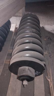Натяжное устройство гусеницы Hitachi ZX240-3 (10 витков, Ø 45мм) 9243393