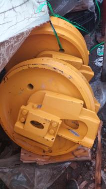 Колесо направляющее (d=63см) Komatsu D65 14X-30-00160
