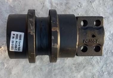 Каток поддерживающий (с опорой, под болты М18х2х90) (PC-200-7) 20U-30-00022