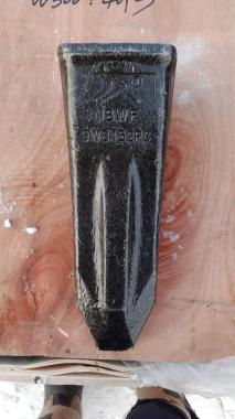 Зуб ковша 9W8452RC/J450/E330/1U3452RC/LC450RC