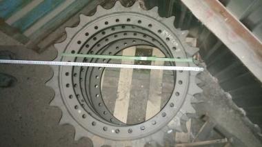 Ведущее колесо (звездочка) (30/23T/545) (М20х10Gх70) P=216 (R430LC) 81QB-10011