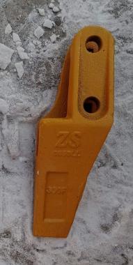 Зуб ковша боковой правый, 30мм (XCMG ZL30G/LW300, LW300FN, SDLG) 250900263