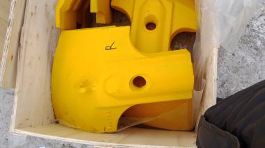 Защита LS475-1950JR / 93250240 кромки ковша правая Komatsu PC-3000