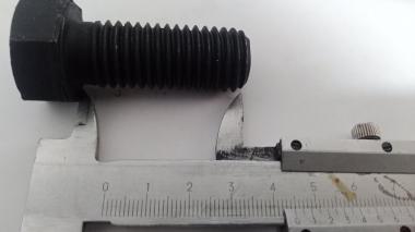 Болт катка М18х2,5 (10G)х45 20Y-27-11561 / 01010-81845