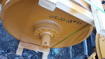 Колесо направляющее 17M-30-00310 Komatsu D275А-5 фото 1