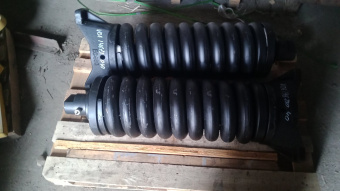 Натяжное устройство гусеницы в сборе Volvo EC480 VOE14673040 фото 2